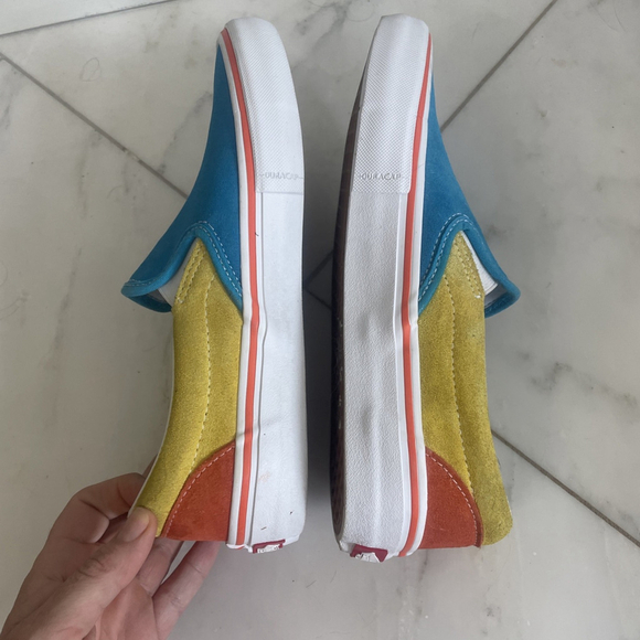 VANS X The Simpson Men's Classic Slip-On Suede Skate Shoe Size 7 Or Women 8.5-9 - Picture 7 of 11